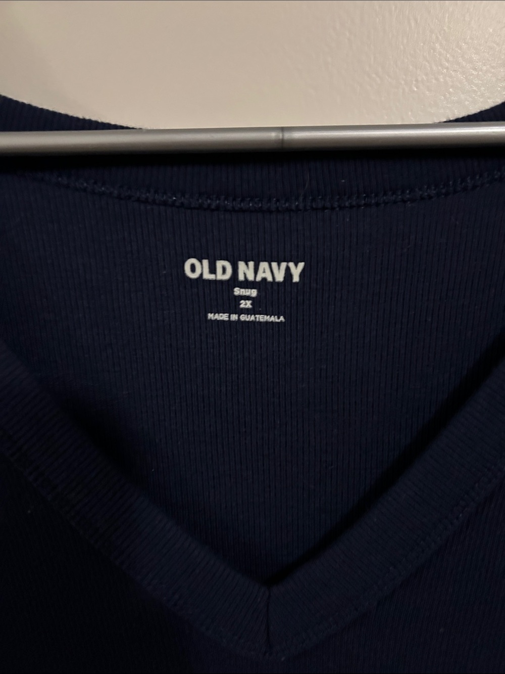 Old Navy Navy V-Neck Short Sleeve Tee - Picture 2 of 2